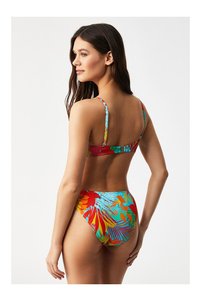 İlgili ürün resmi Kom Bikini Takımı