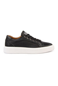 Related product image Pegia Sneakers