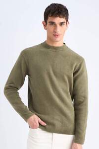 Zugehöriges Produktbild Defacto Pullover