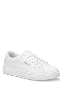 Related product image Kinetix Sneakers