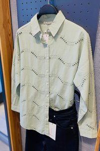 Related product image FEMELLE Shirts