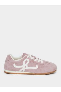 Related product image Styli Sneakers