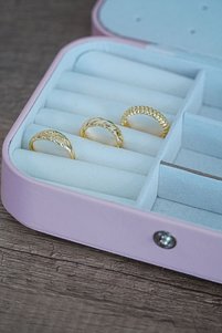 Related product image Lisinya Bijou Rings