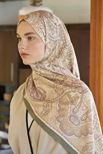 Related product image Madame Polo Shawls