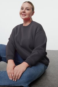 İlgili ürün resmi Trendyolmilla Curve Sweatshirt