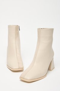 Related product image Madamra Boots