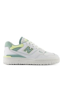 İlgili ürün resmi New Balance Sneaker