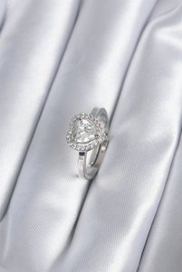 Related product image Lisinya Bijou Rings