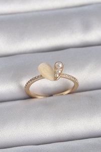 Related product image Lisinya Bijou Rings