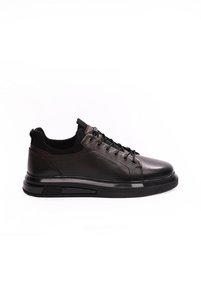 Related product image Hammer Jack Sneakers