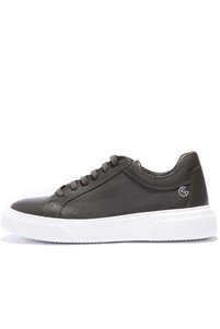 Related product image Gusse Flats