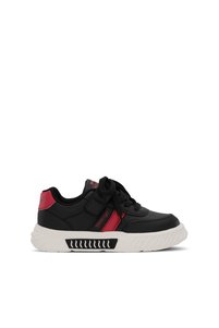 Related product image Slazenger Flats