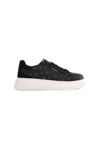 Related product image Pierre Cardin Flats