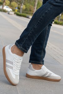 Related product image Daxtors Sneakers