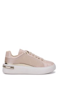 Related product image Tamer Tanca Sneakers