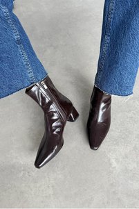 Related product image Straswans Boots