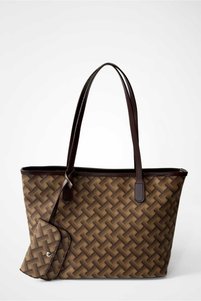 Related product image Yuka Atelier Shoulder Bags