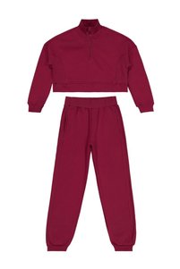 Related product image Civil Sweatsuit sets