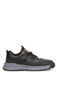 Related product image Guja Sneakers