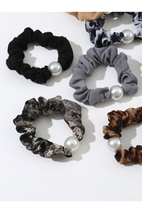 Related product image Take Two By Styli Hair Clips