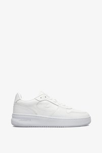 Related product image Lacoste Sneakers