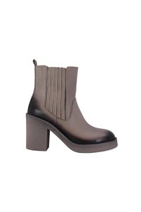 Related product image ALBİNİ Boots