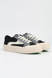 Related product image Benetton Sneakers