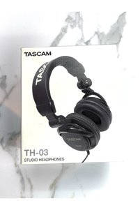 صورة المنتج ذات الصلة tascam سماعات رأس فوق الأذن