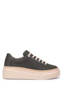 Related product image Tamer Tanca Sneakers