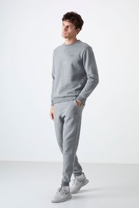 Related product image Air Jones Sweatsuit sets