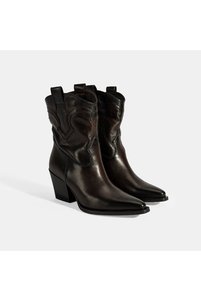 Related product image Desa Boots