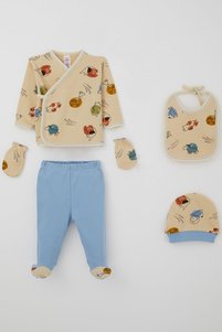 Related product image Breeze Coming Home Outfits