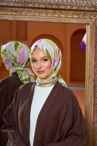 Related product image İpekhan Headscarves