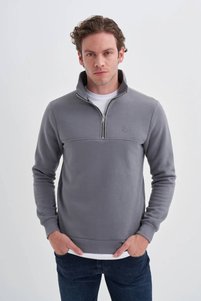 Related product image Cazador Sweatshirts