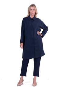 Related product image Invee Shirts