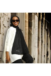 Related product image La boutique Shawls