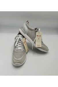 Related product image Mustang Sneakers
