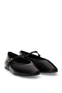 Related product image Pierre Cardin Ballerina Flats