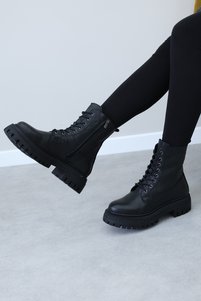Related product image Fast Step Boots