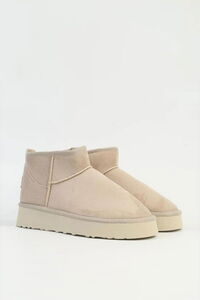 Related product image Benetton Boots