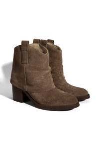Related product image Desa Boots