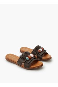 Related product image Le Confort Home Slippers