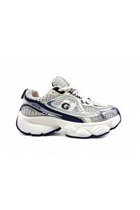 Related product image Guja Sneakers