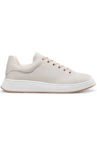 İlgili ürün resmi Memphis One Sneaker