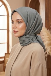 صورة المنتج ذات الصلة Pierre Cardin أوشحة رأس