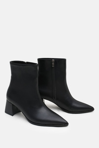 Related product image Cochines Boots