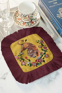 Related product image Evimde Bambaşka Runners & Placemats