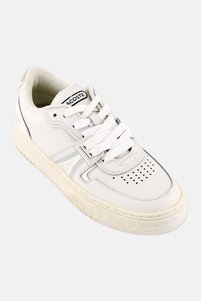 Related product image Lacoste Sneakers