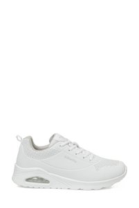 Related product image Kinetix Sneakers