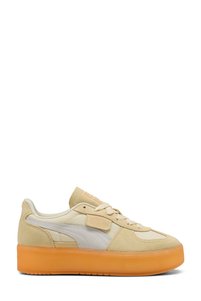 Related product image Puma Sneakers